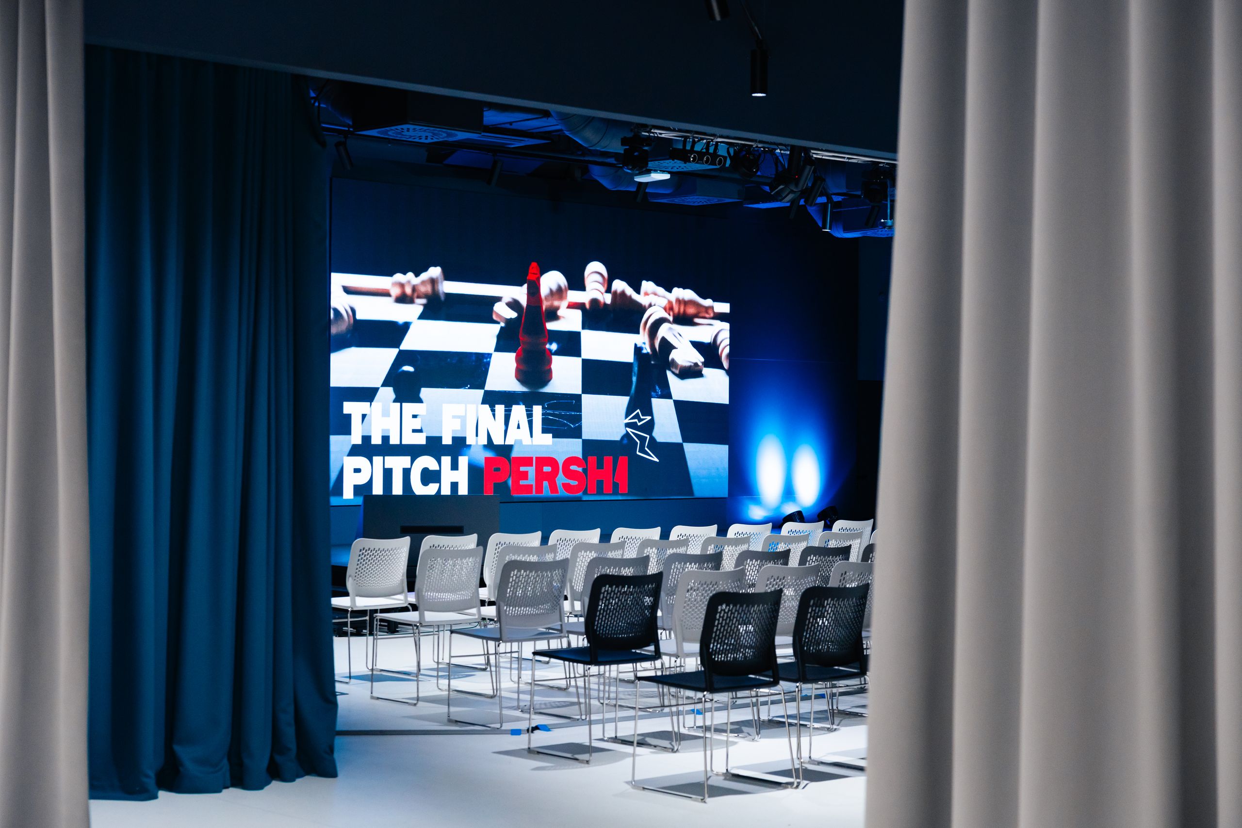 The final pitch perch1
